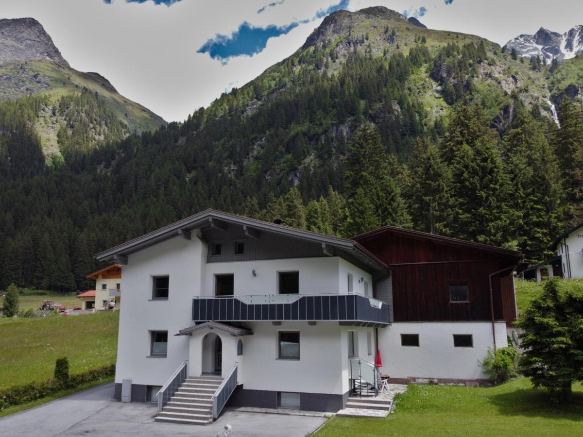 Apart Montana Sankt Leonhard im Pitztal Esterno foto
